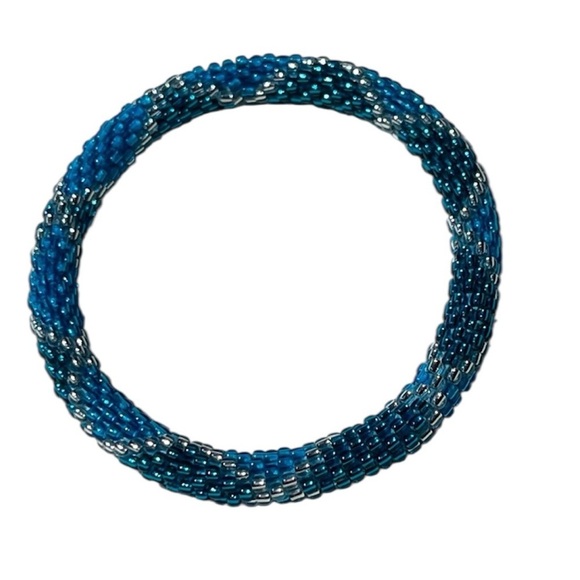 Handmade Sashka Glass Beaded Bracelet - Picture 3 of 11